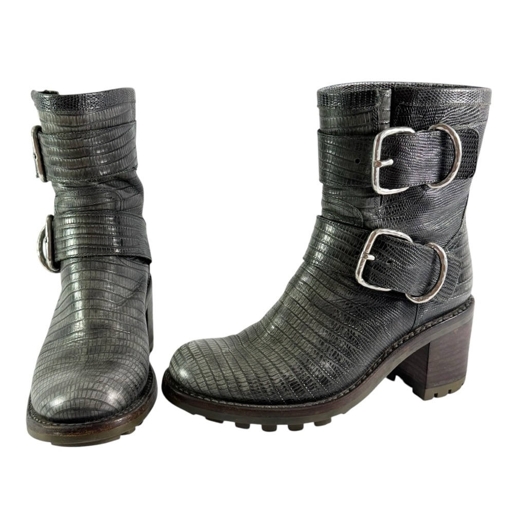 FREE LANCE Gray Reptile Embossed Leather Ankle Boots Marked as 36.5 - 6.5 US